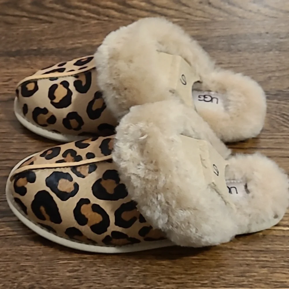 UGG scuffette ii slipper leopard, size 6 women's, new in box - Picture 5 of 11